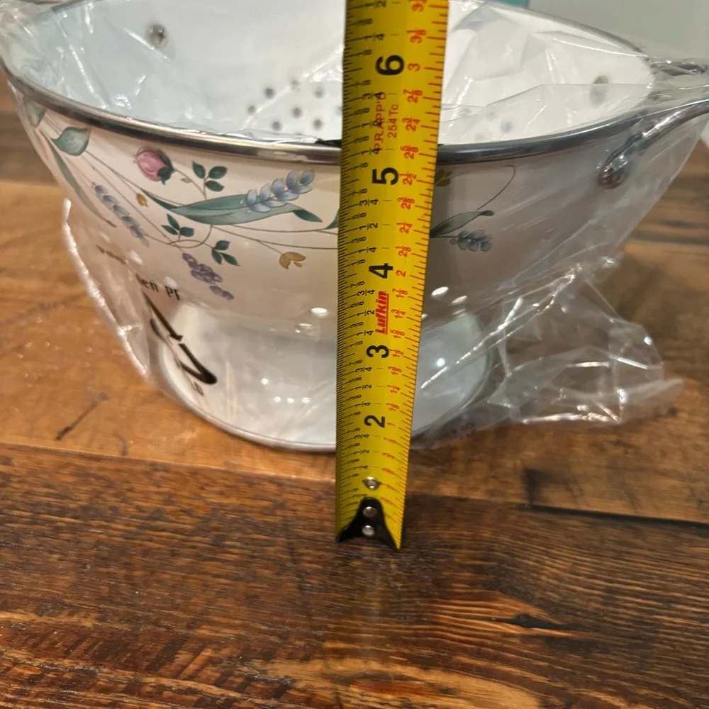 NIB Pfaltzgraff April Flowers Enamel Colander Strainer